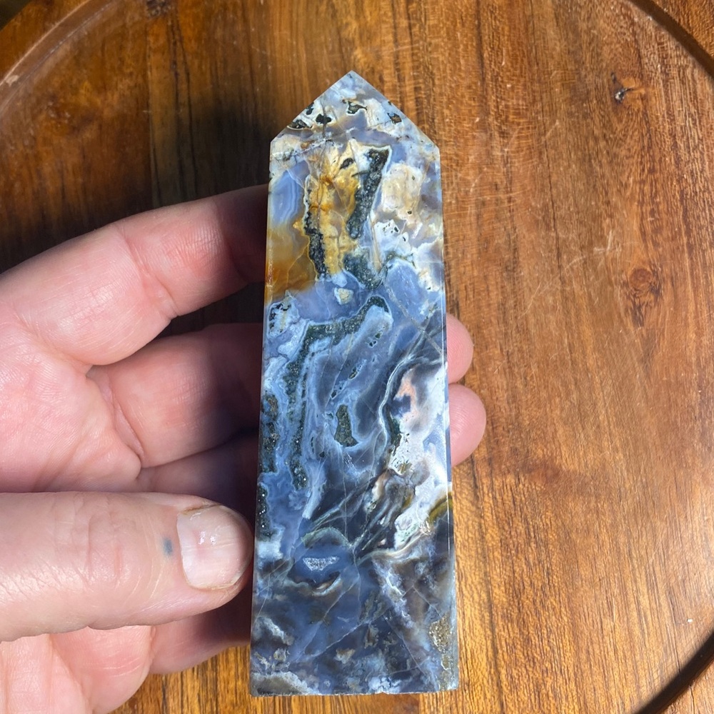 Monet Agate Crystal Tower 41/2 inches tall